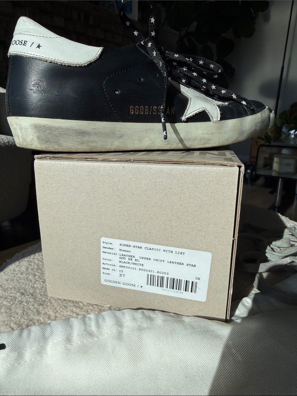 Golden Goose Deluxe Brand
Super-Star Low-Top Sneakers size 37 / 7 EUC - Picture 7 of 17